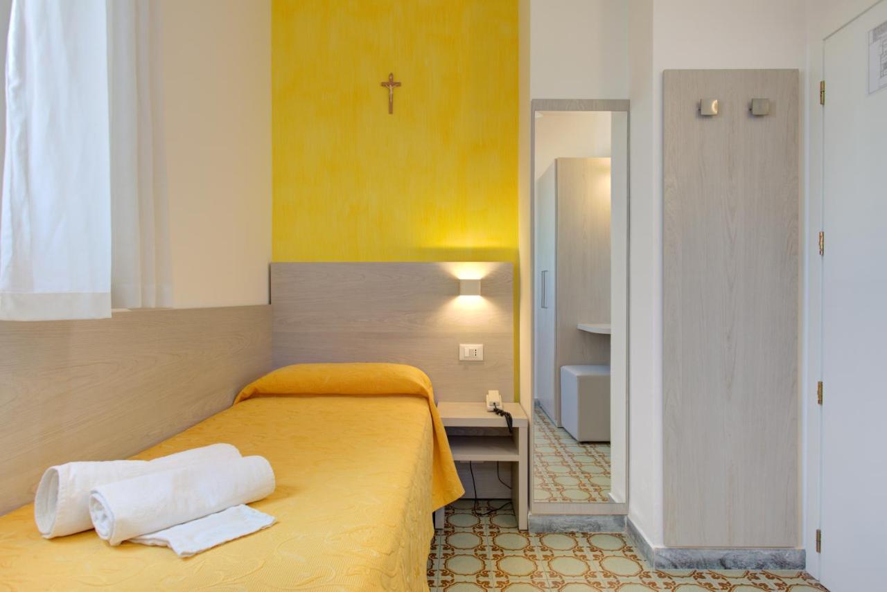 Hotel Nella Rimini Exterior foto